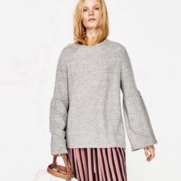 Zara Soft Balloon Sleeve Sweater NWT Pretty light gray color. - Picture 2 of 5